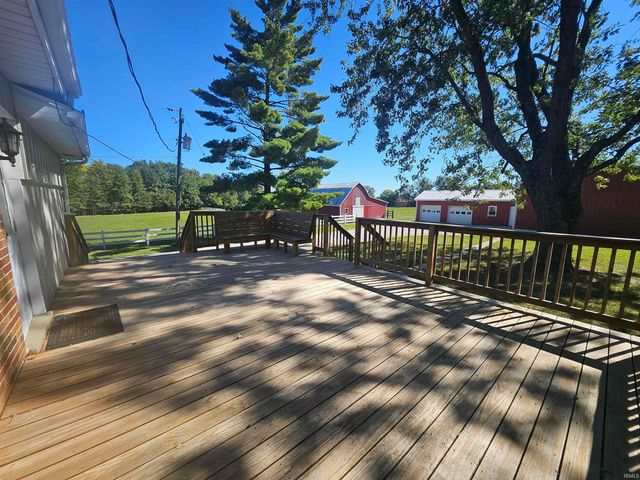 12505 Petersburg Road, Evansville, IN 47725