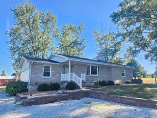 12505 Petersburg Road, Evansville, IN 47725