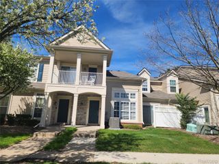 18106 Addington Drive, Commerce Charter Township, MI 48390