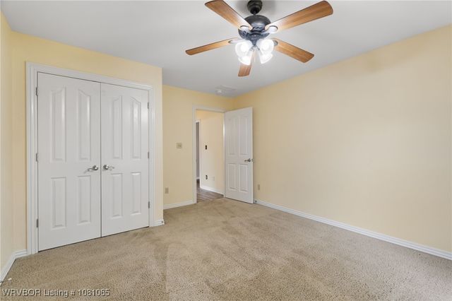 2117 Parkway Circle, Van Buren, AR 72956