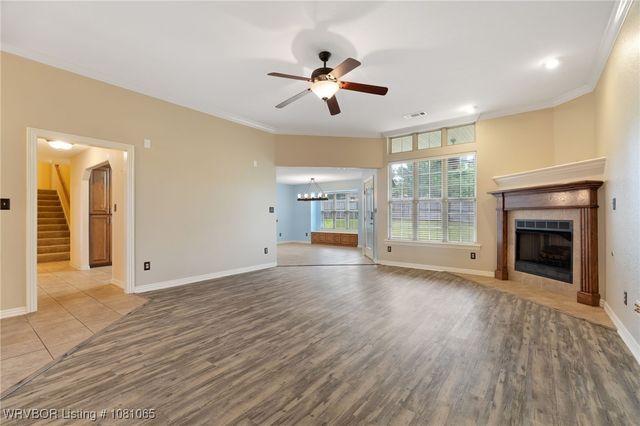 2117 Parkway Circle, Van Buren, AR 72956