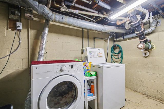 820 S Quarterline Road, Muskegon, MI 49442