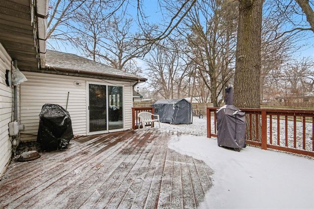 820 S Quarterline Road, Muskegon, MI 49442