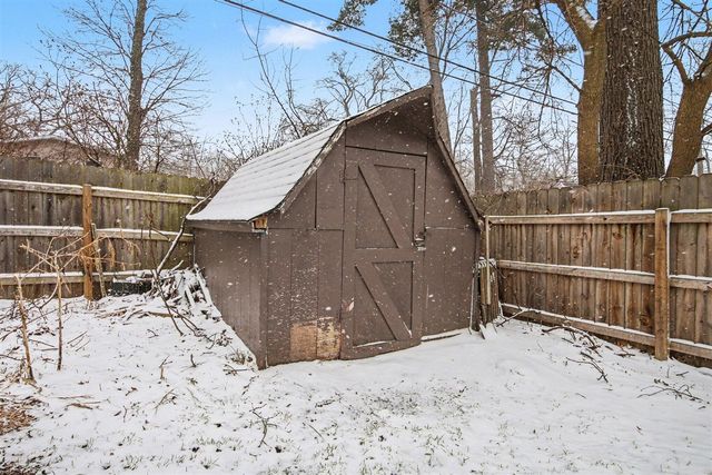 820 S Quarterline Road, Muskegon, MI 49442