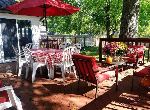 820 S Quarterline Road, Muskegon, MI 49442