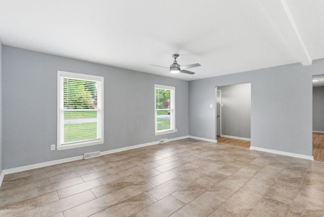 168 Peachtree Drive, Versailles, KY 40383
