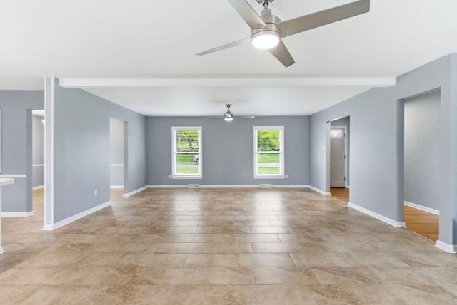 168 Peachtree Drive, Versailles, KY 40383