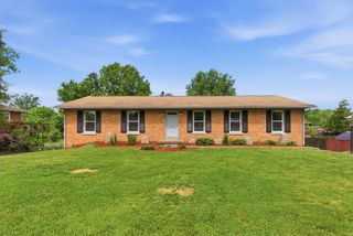 168 Peachtree Drive, Versailles, KY 40383