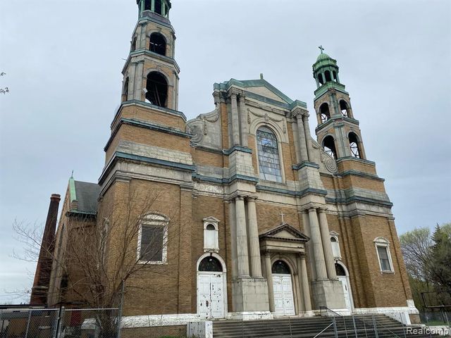 5818 Dubois Street, Detroit, MI 48211