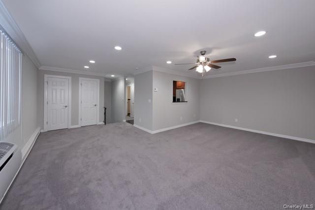 14 Nottingham Place 1406B, Coram, NY 11727