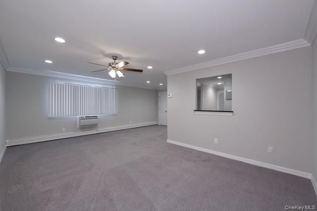 14 Nottingham Place 1406B, Coram, NY 11727