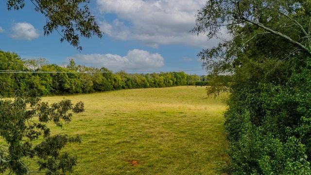 145 Michelle Ln, Winchester, TN 37398