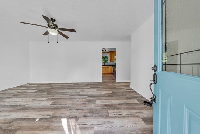 145 Michelle Ln, Winchester, TN 37398