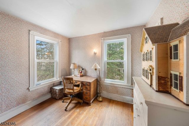 5 Willow St, Cranford Twp., NJ 07016