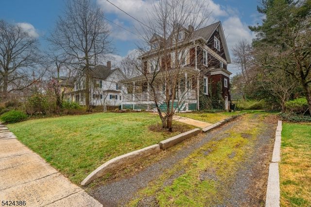 5 Willow St, Cranford Twp., NJ 07016