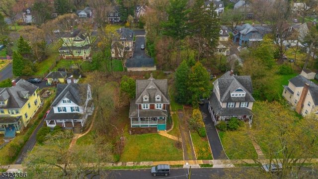 5 Willow St, Cranford Twp., NJ 07016