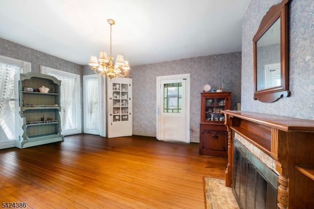 5 Willow St, Cranford Twp., NJ 07016