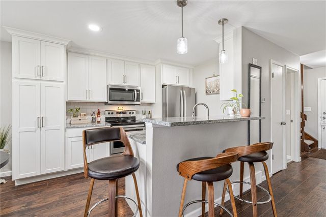 4410 Lorcardo Drive NE, Cedar Rapids, IA 52402