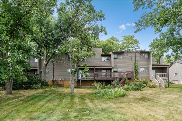 4410 Lorcardo Drive NE, Cedar Rapids, IA 52402