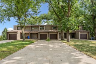 4410 Lorcardo Drive NE, Cedar Rapids, IA 52402