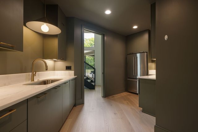 663 Hunters Trl, Nashville, TN 37209