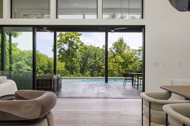 663 Hunters Trl, Nashville, TN 37209
