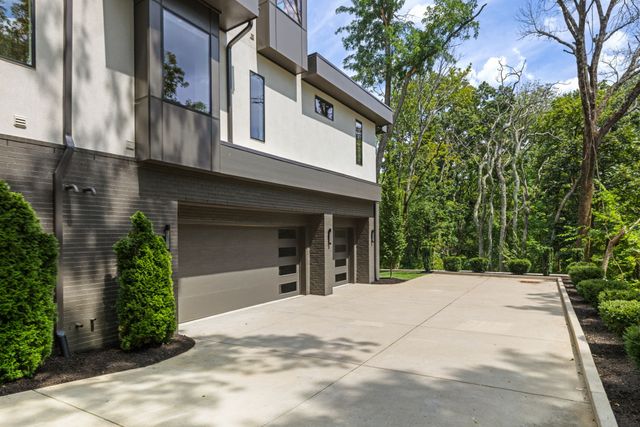 663 Hunters Trl, Nashville, TN 37209