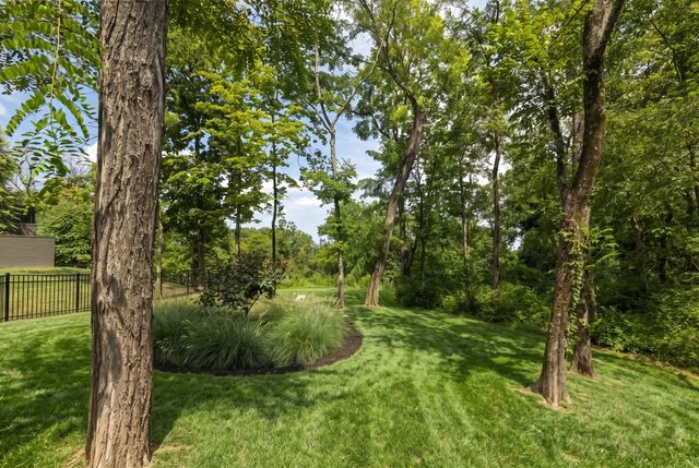 663 Hunters Trl, Nashville, TN 37209