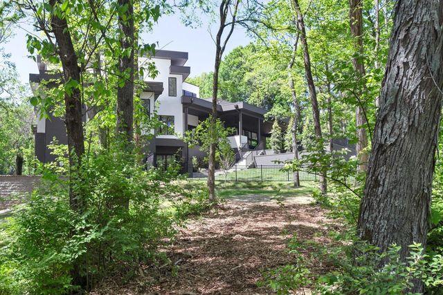 663 Hunters Trl, Nashville, TN 37209