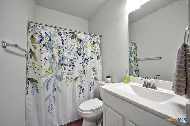 415 Deer Crest Drive, New Braunfels, TX 78130