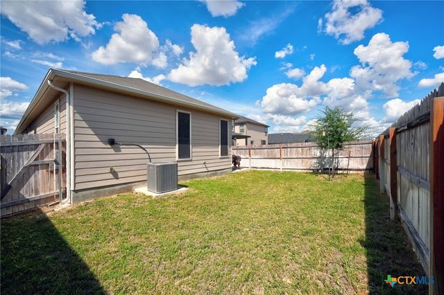 415 Deer Crest Drive, New Braunfels, TX 78130