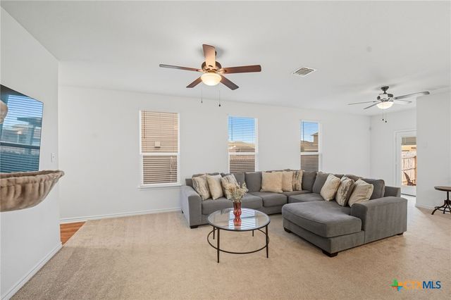 415 Deer Crest Drive, New Braunfels, TX 78130