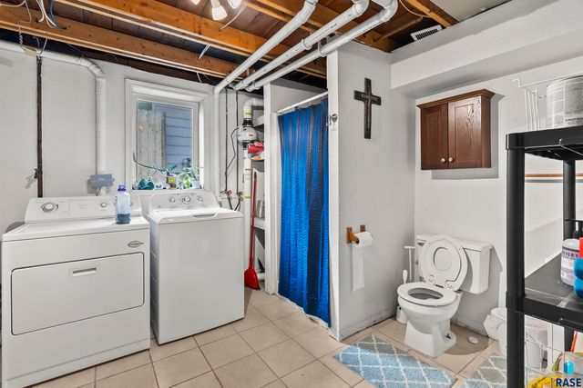 1022 N Van Eps Ave Avenue, Sioux Falls, SD 57103