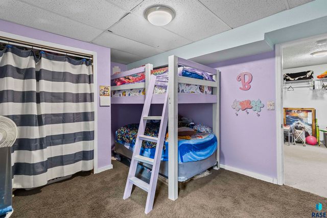 1022 N Van Eps Ave Avenue, Sioux Falls, SD 57103