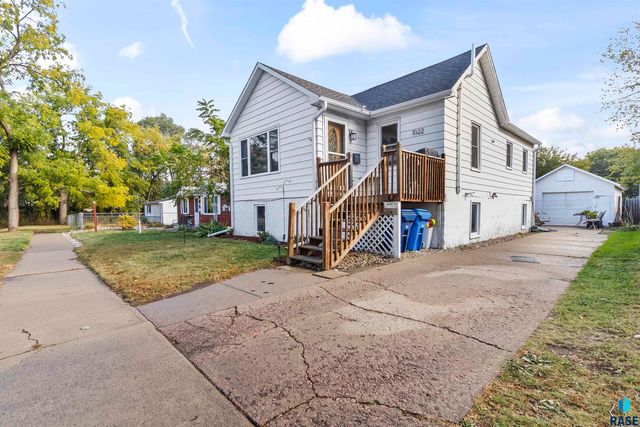 1022 N Van Eps Ave Avenue, Sioux Falls, SD 57103