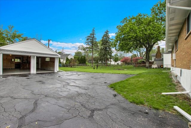 312 S Oak Street, Palatine, IL 60067