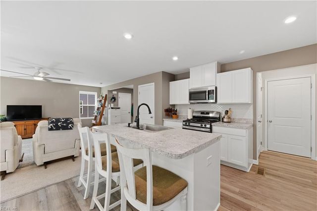206 Normandy CRES, Williamsburg, VA 23185