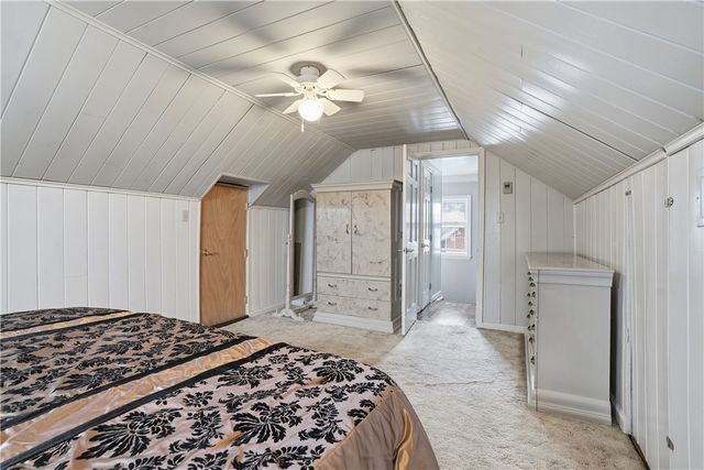 396 Oak Spring Rd, Canonsburg, PA 15317