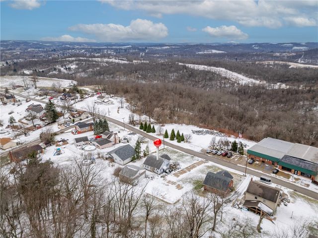 396 Oak Spring Rd, Canonsburg, PA 15317