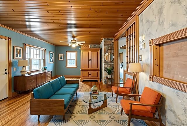 396 Oak Spring Rd, Canonsburg, PA 15317