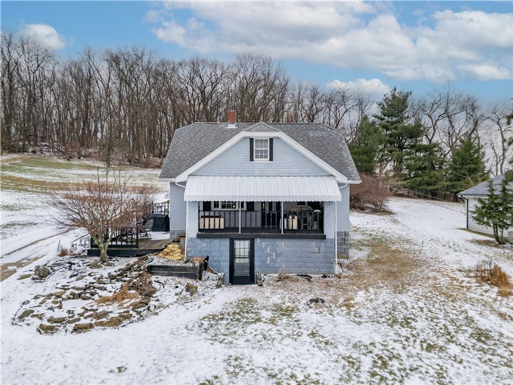 396 Oak Spring Rd, Canonsburg, PA 15317