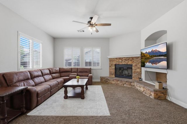 1918 Heidi Way, Yuba City, CA 95993