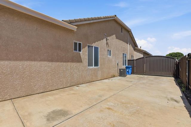 1918 Heidi Way, Yuba City, CA 95993