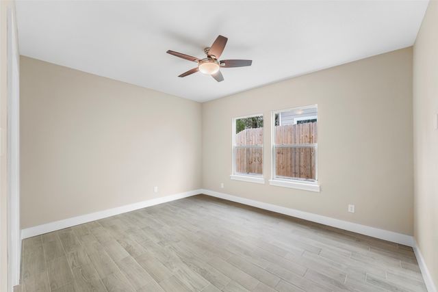 102 Buffalo Springs Road, Mabank, TX 75156