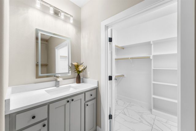 102 Buffalo Springs Road, Mabank, TX 75156