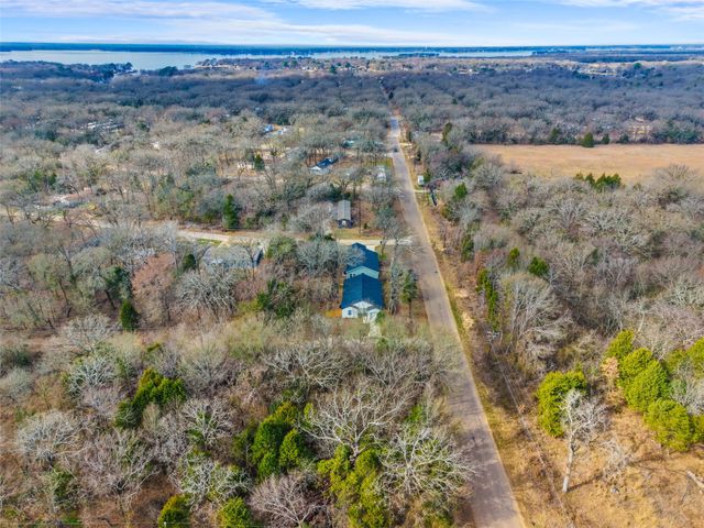 102 Buffalo Springs Road, Mabank, TX 75156