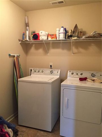 123 Kingland Street, Woodstock, GA 30189