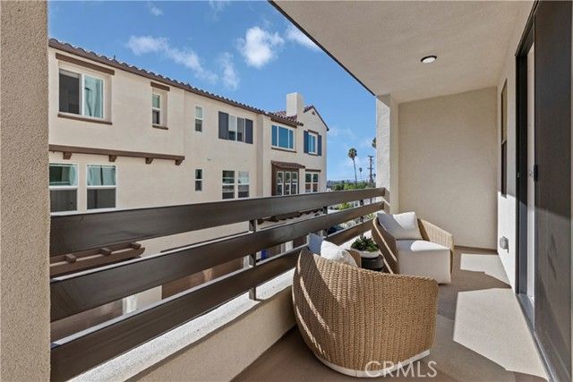 1050 Foothill Boulevard, Claremont, CA 91711