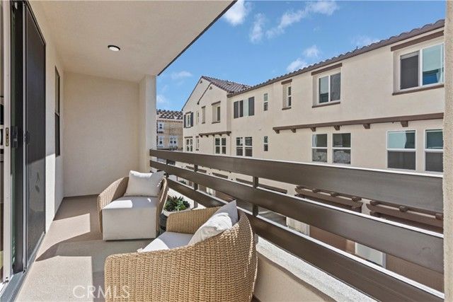 1050 Foothill Boulevard, Claremont, CA 91711