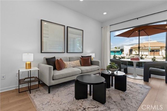 1050 Foothill Boulevard, Claremont, CA 91711